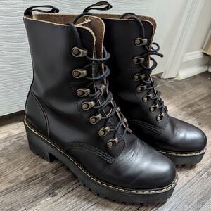 Women's Dr. Martens size US 8 / 39 EU